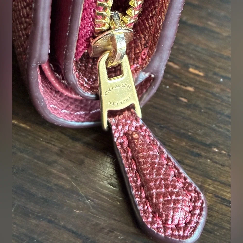 COACH Metallic Rose Pink Textured Leather Wallet with Gold Logo